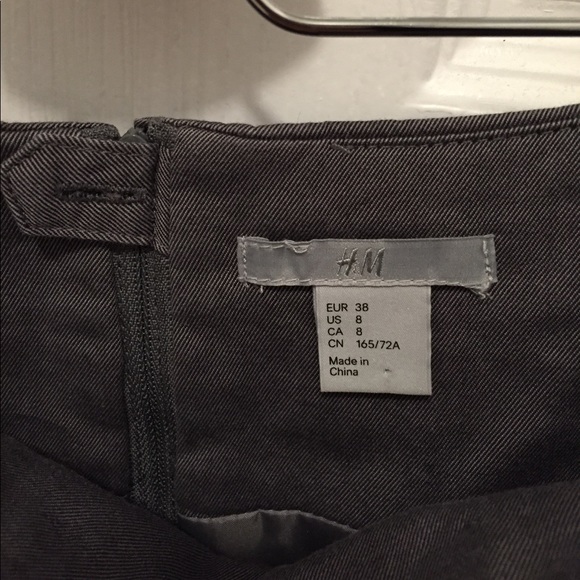 ⬇️H&M grey pencil skirt - Size 8 - Picture 4 of 5